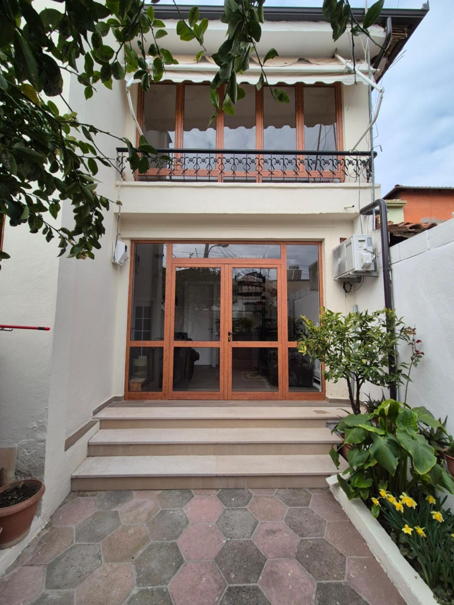Kurmaku'S Guesthouse Elbasan Exterior foto